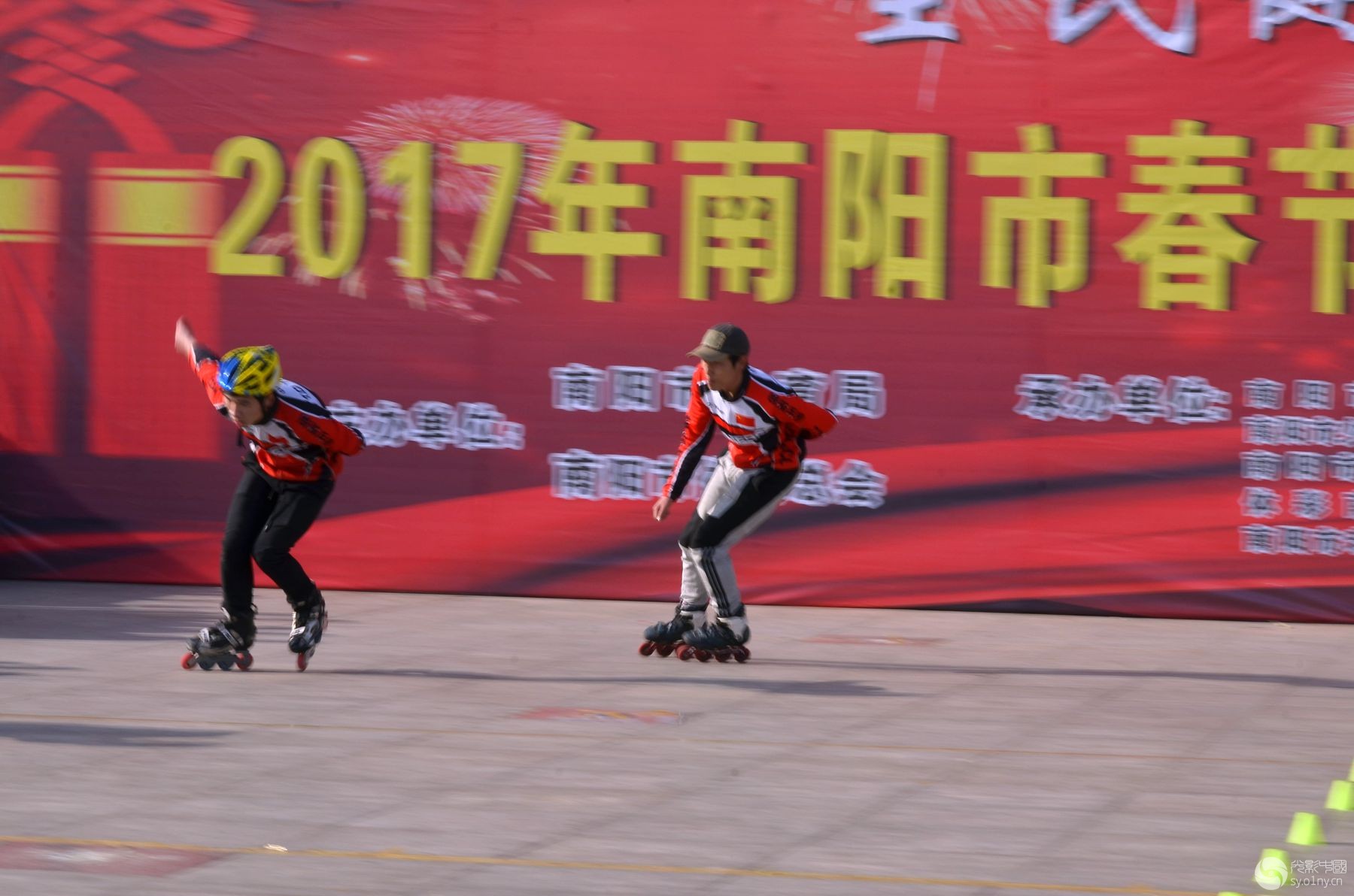 南阳市春节期间全民健身活动展演【8】旱冰滑