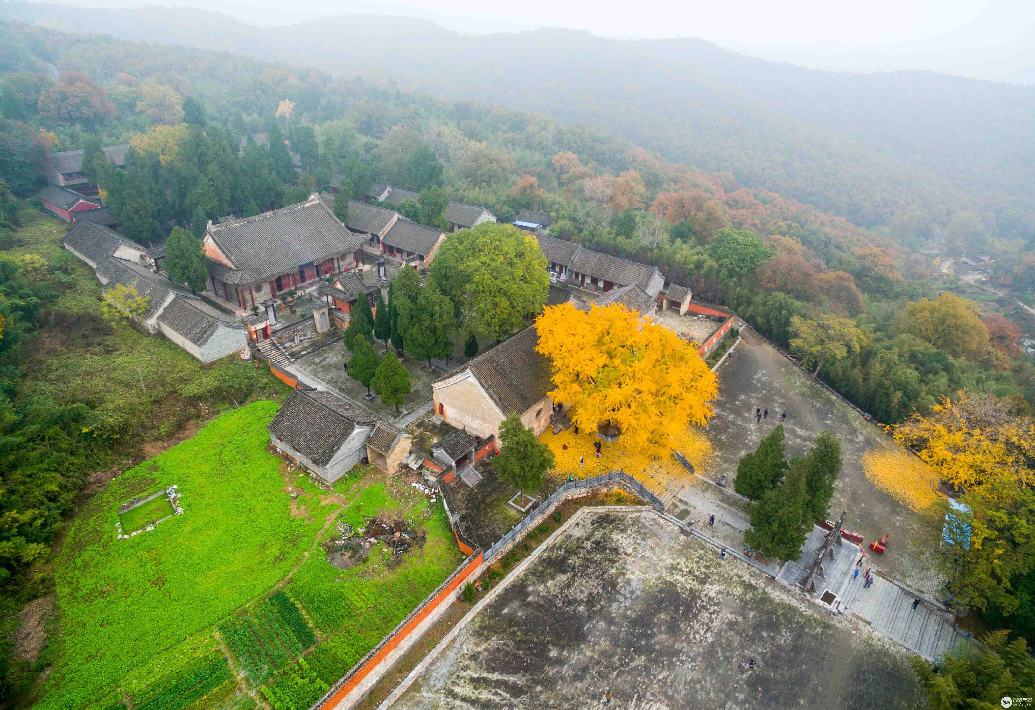 《鸟瞰香严寺》---风卷残云-1.jpg