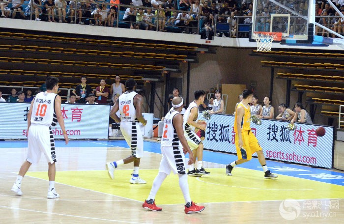 赛事持续至22日！伊川新春篮球赛火热开CBA盘口与数据深度__今日CBA盘口分析·大小分策略·球队档案打
