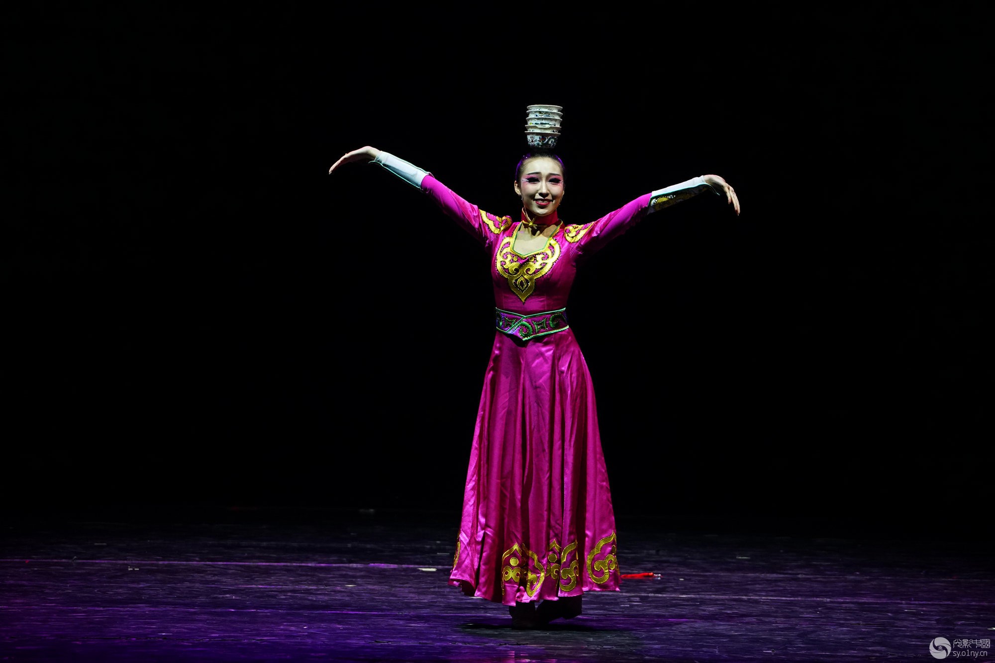 舞蹈-顶碗舞-舞台摄影-36行南阳社区-36.01ny.cn