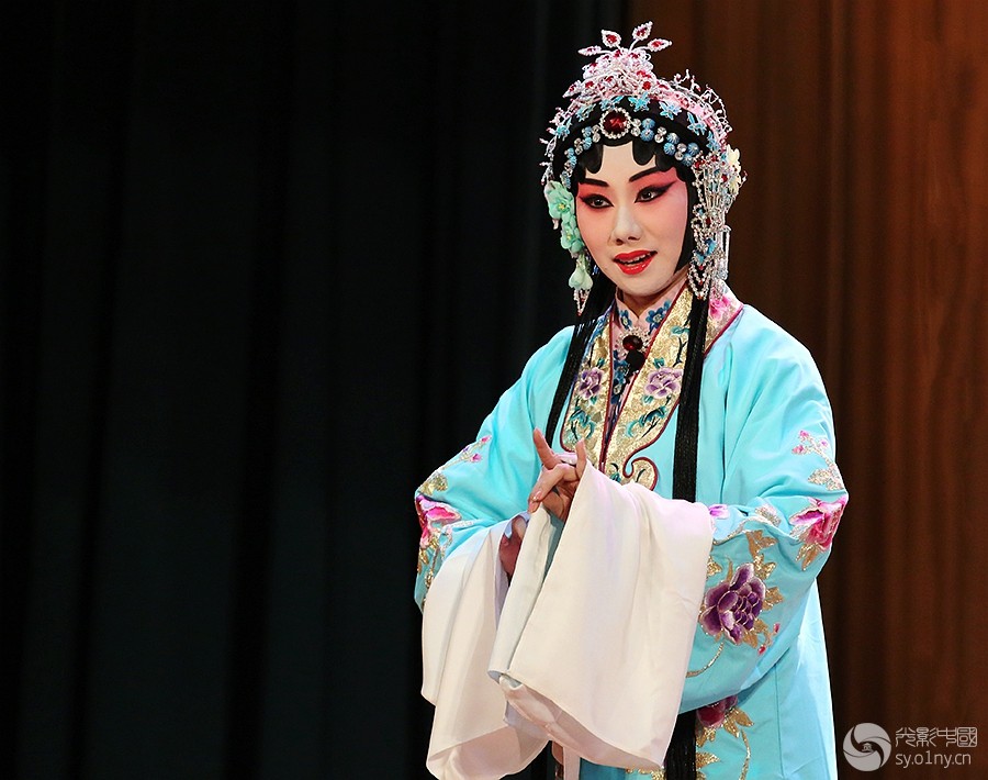 京剧《凤还巢》剧照 (3)