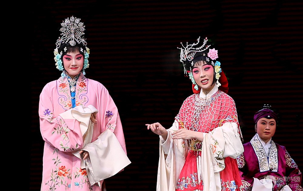 荀派京剧《红娘》