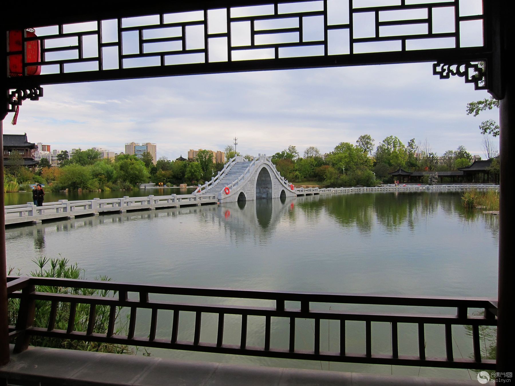 IMG_0525_.jpg