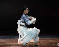 赸-ʩ