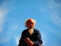 ʦ