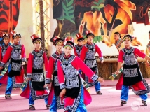 羌寨歌舞