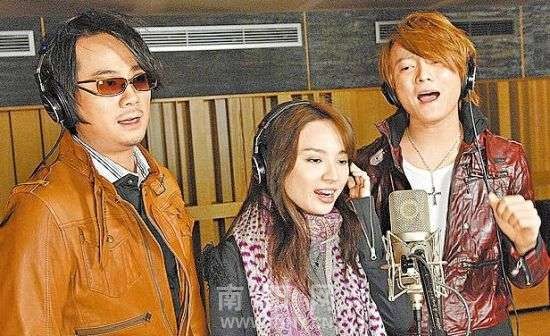 <em>飞儿乐队</em>牵头 台百位歌手录赈灾歌曲为日本鼓